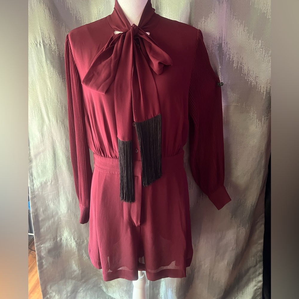 Michael Kors Beautiful burgundy color jumpsuit with cute design. Very cute S10 - Picture 9 of 14